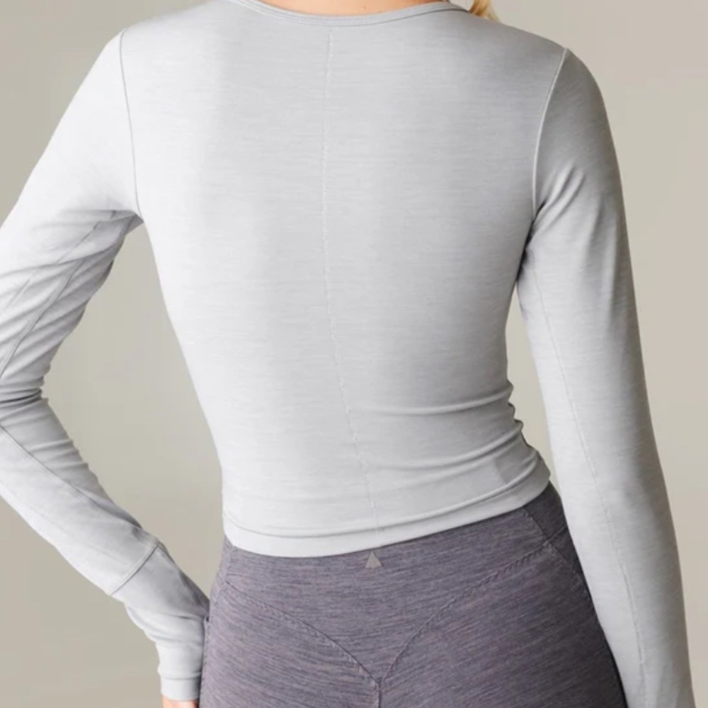 Vitality Daydream fabric long sleeve top - Picture 3 of 5